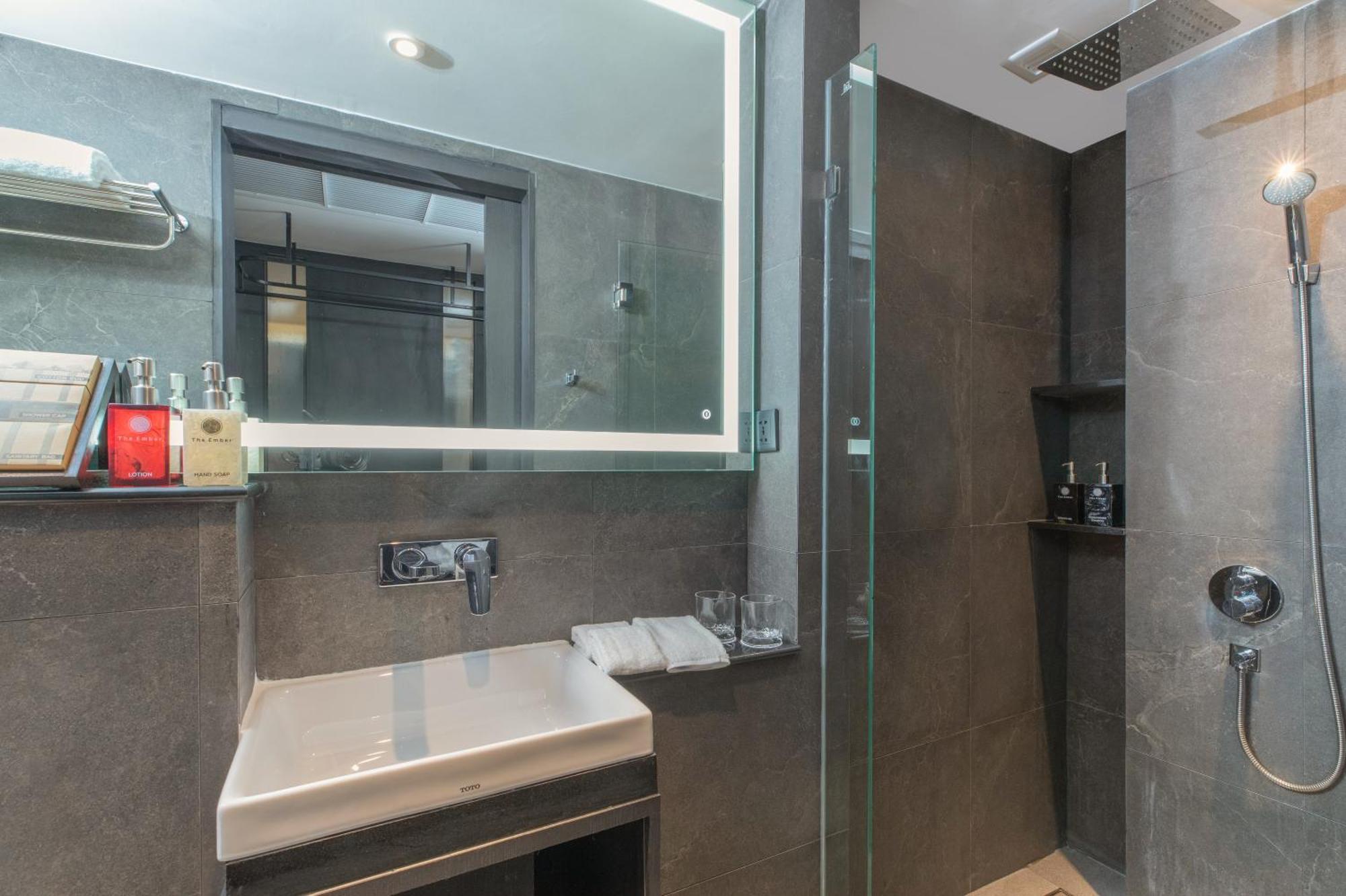 The Gravitique Hotel Khaosan بانكوك المظهر الخارجي الصورة